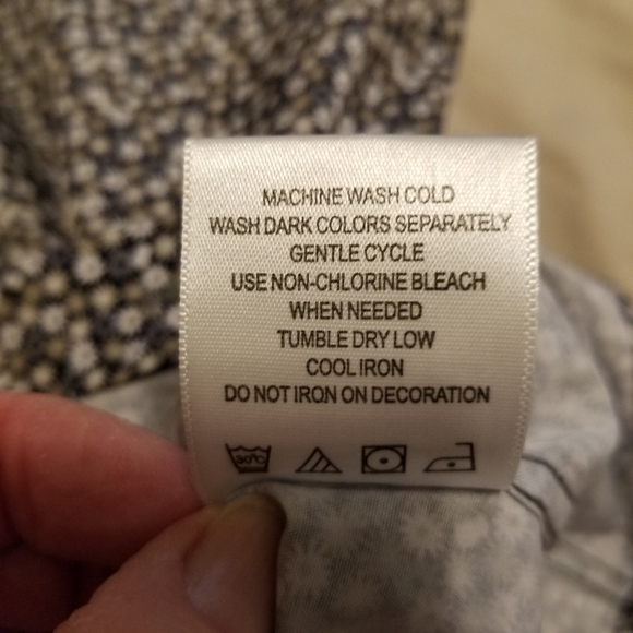 Ben Sherman The Original Floral All Way Stretch Slim Fit LS Button Up Shirt - Picture 12 of 14